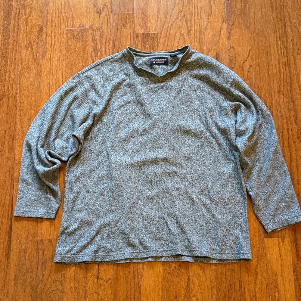 Roundtree & Yorke Gray Sweater
